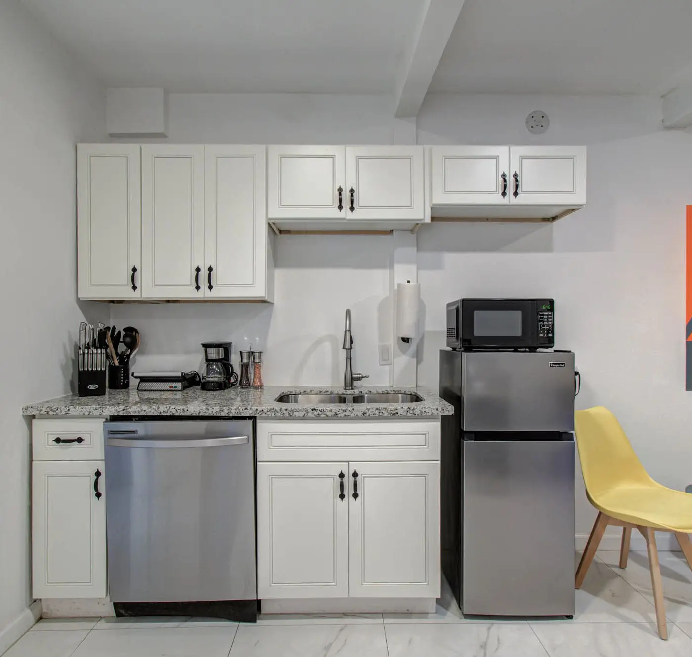 Charming Houston Getaway – 2BD/1BA & Yard