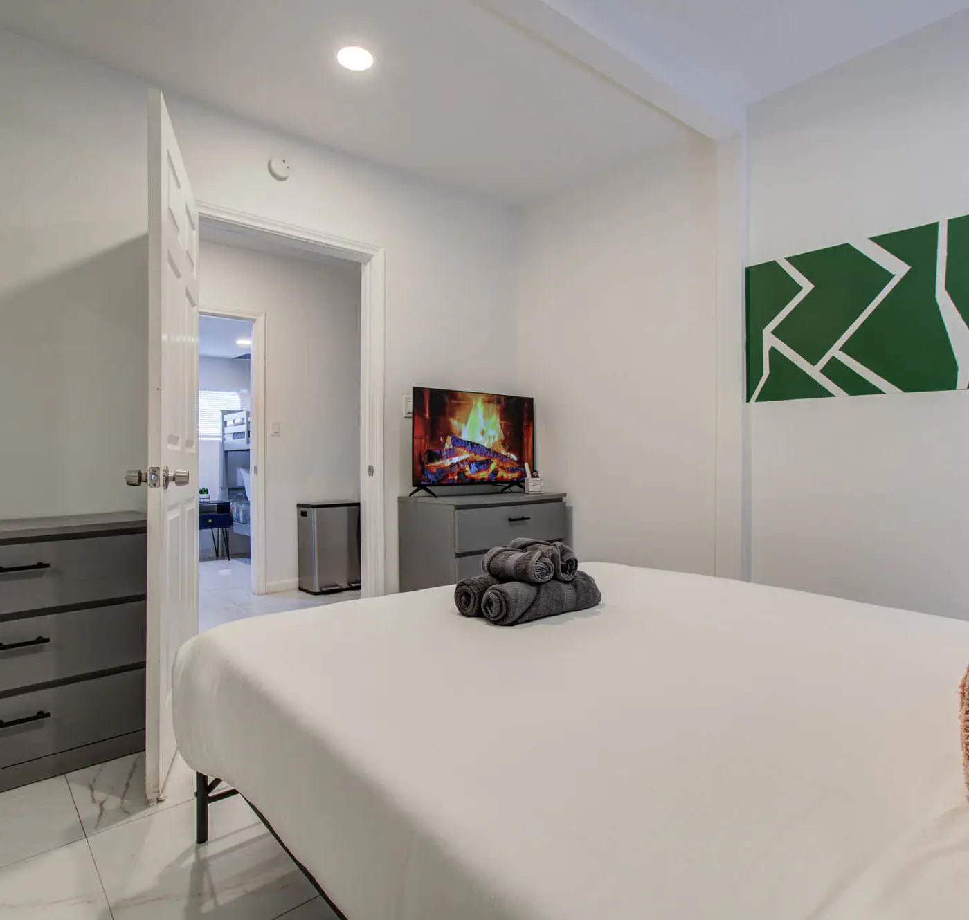 Charming Houston Getaway – 2BD/1BA & Yard