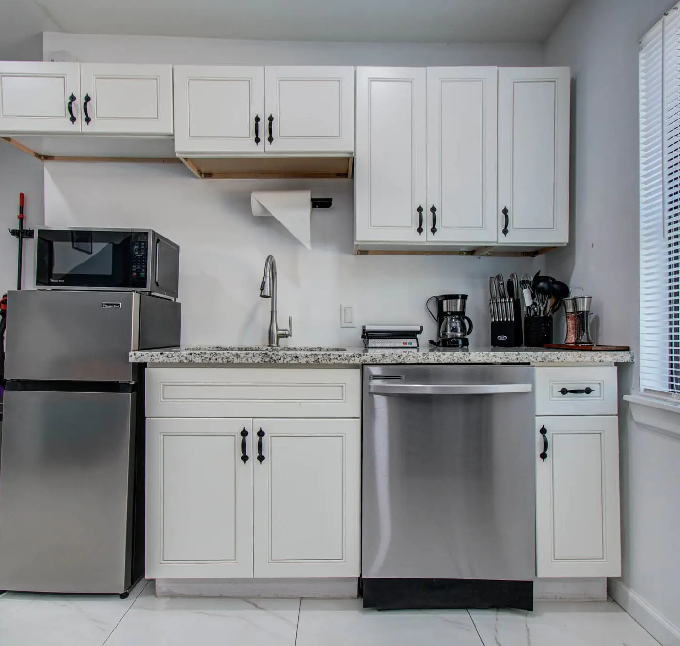 Modern 2BR Houston Stay | Central & Cozy