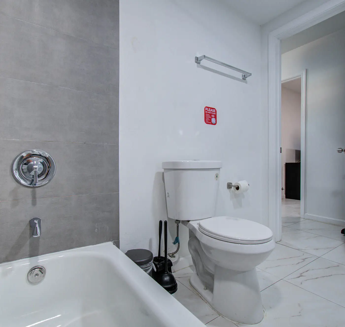 Modern 2BR Houston Stay | Central & Cozy