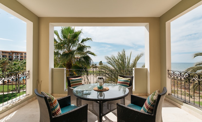 Beguiling pool-ocean view unit