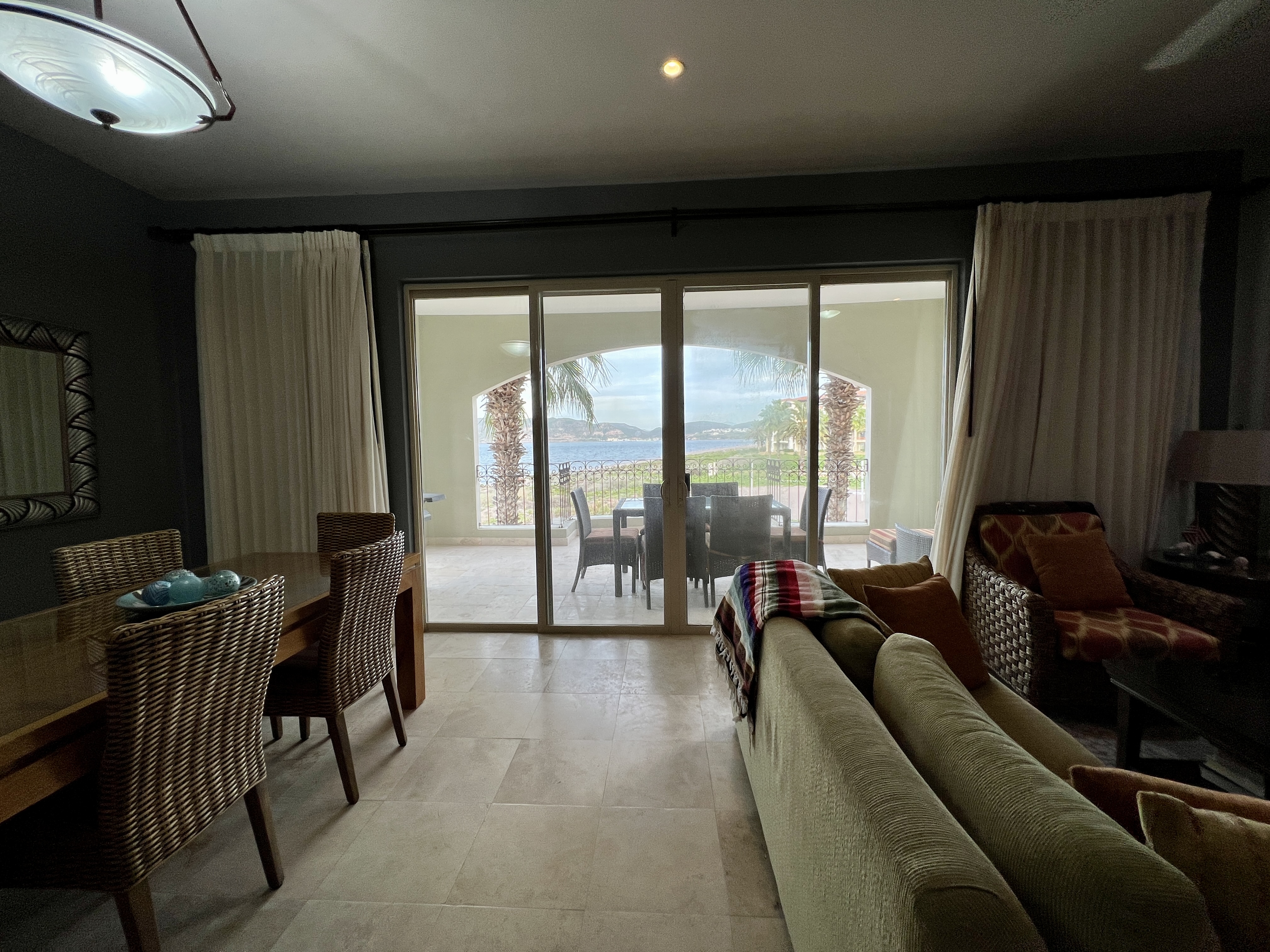 Charming sunset ocean view unit