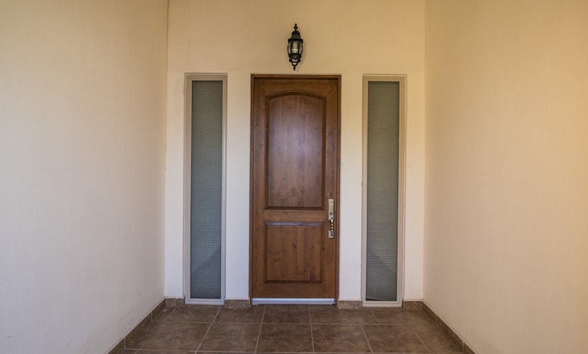 Balmy Golf course view villa