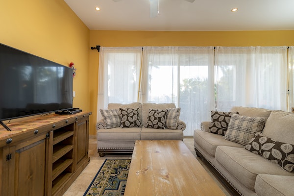 PDM C301-Colorful upper condo