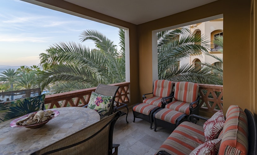 PDM C301-Colorful upper condo