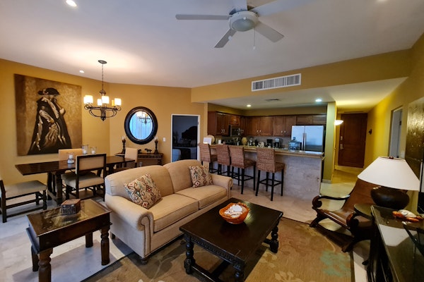 Delight your morning with this amazing view.D401