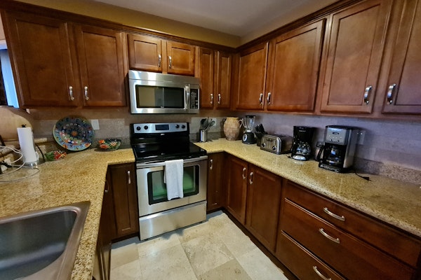 Delight your morning with this amazing view.D401