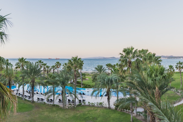 Enjoy your vacations in this beautiful unit!