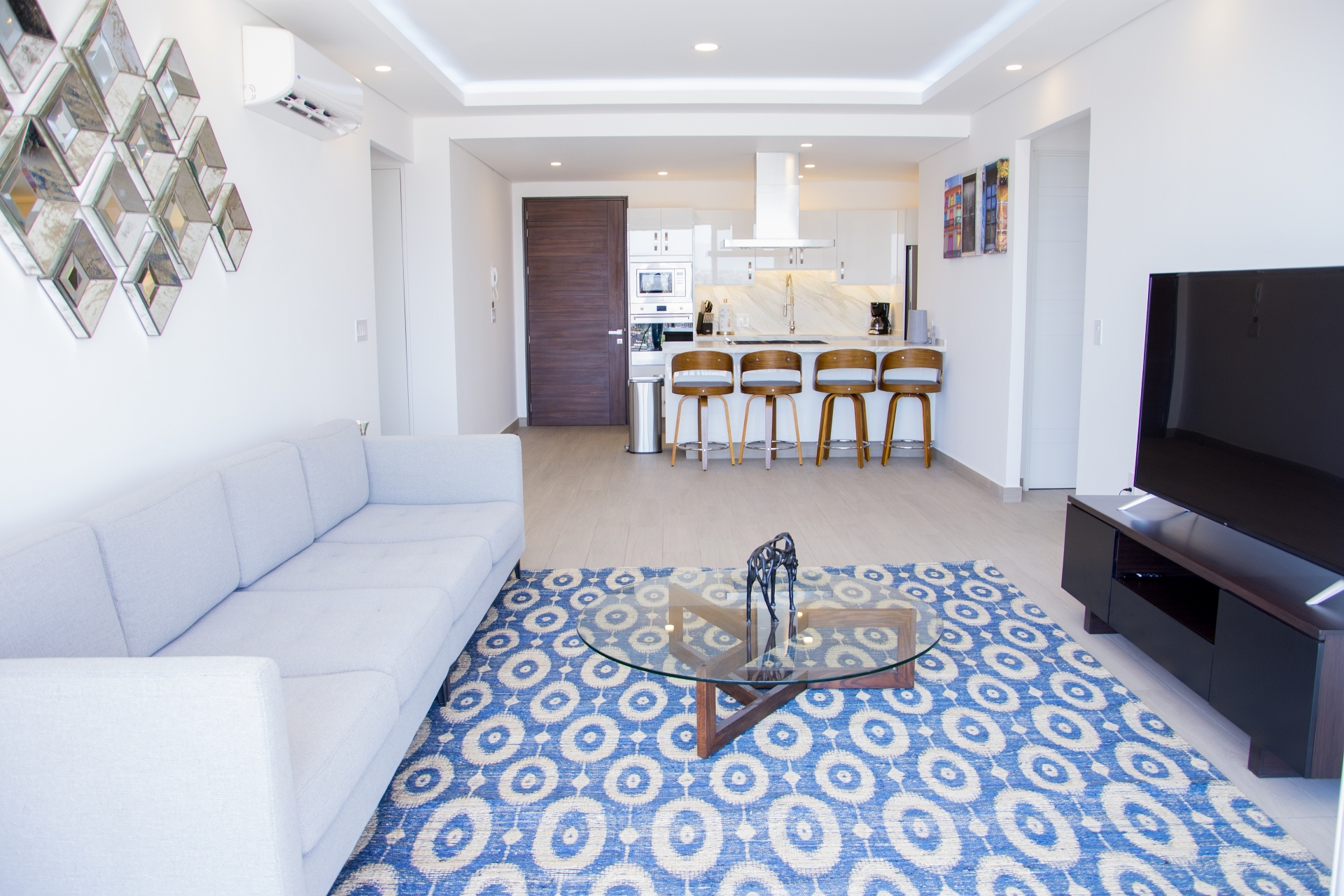 Real View Towers E706