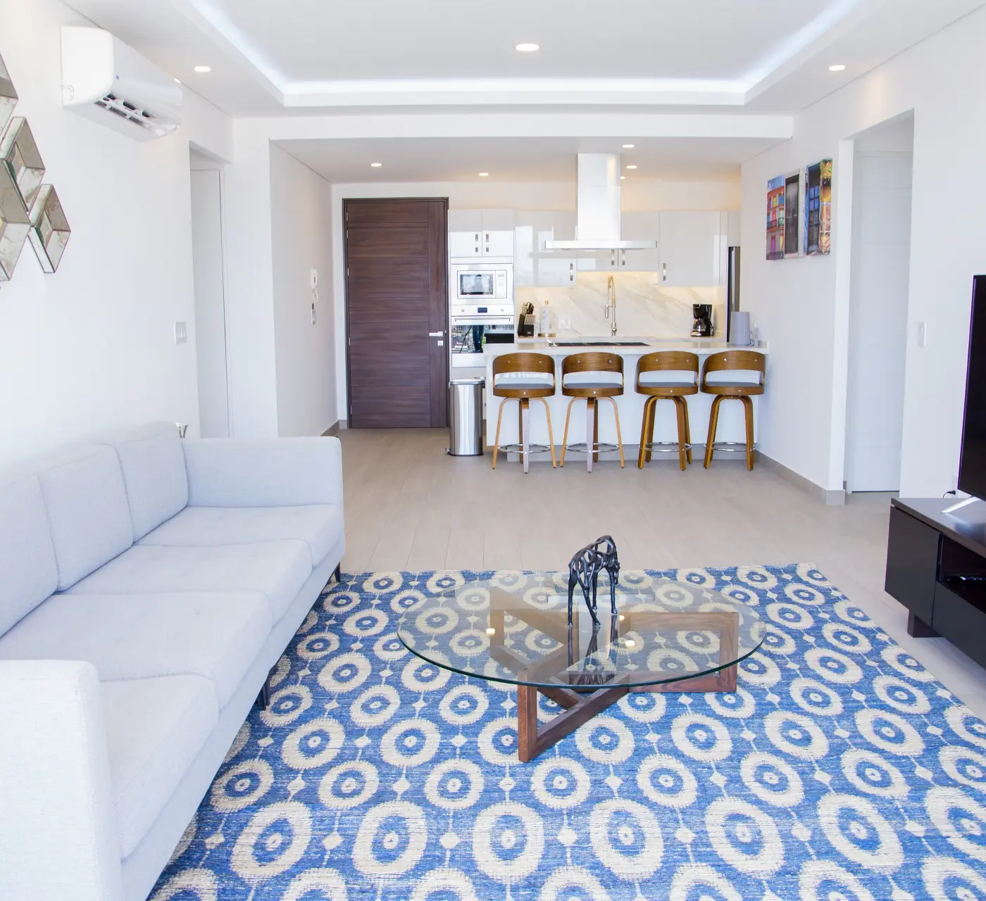 Real View Towers E706