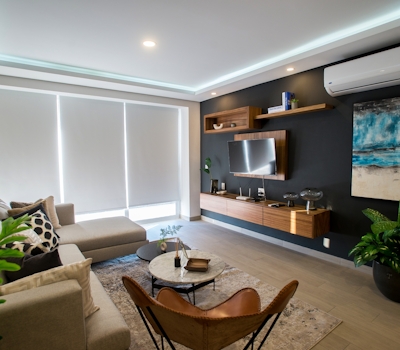 Real View Towers W204