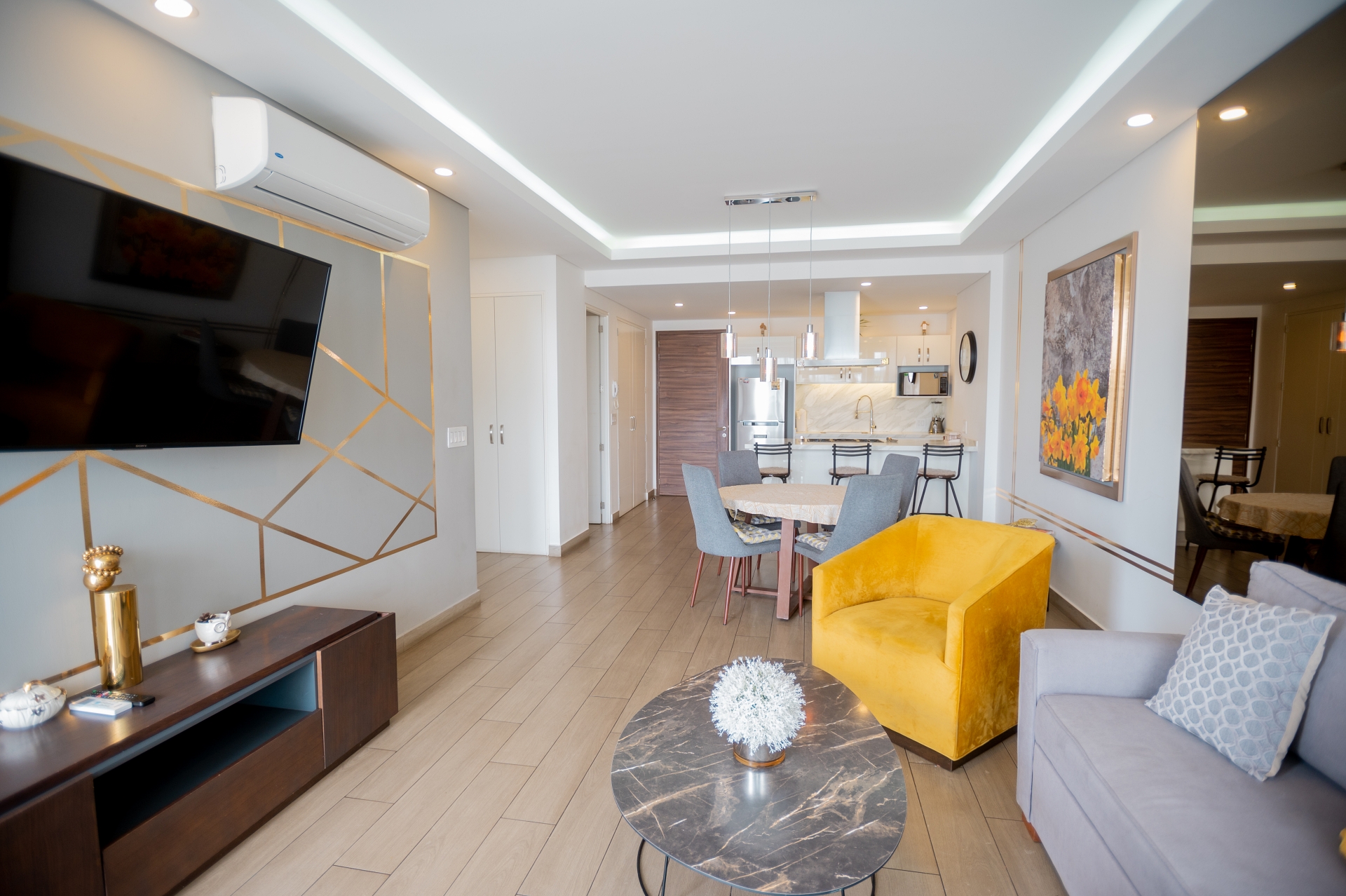 Real View Towers W105