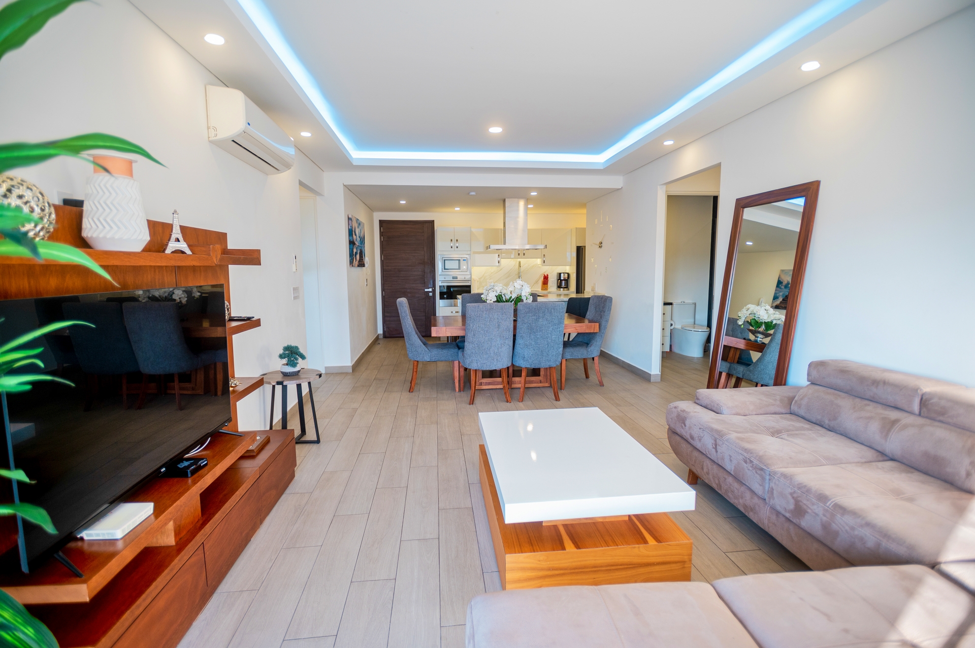 Real View Towers E804