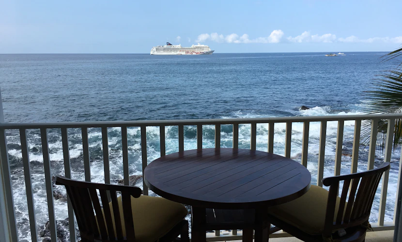 Amazing Oceanfront Condo 🐠 with Out of this World Ocean Views! 🌅 - Hale Kona Kai 203