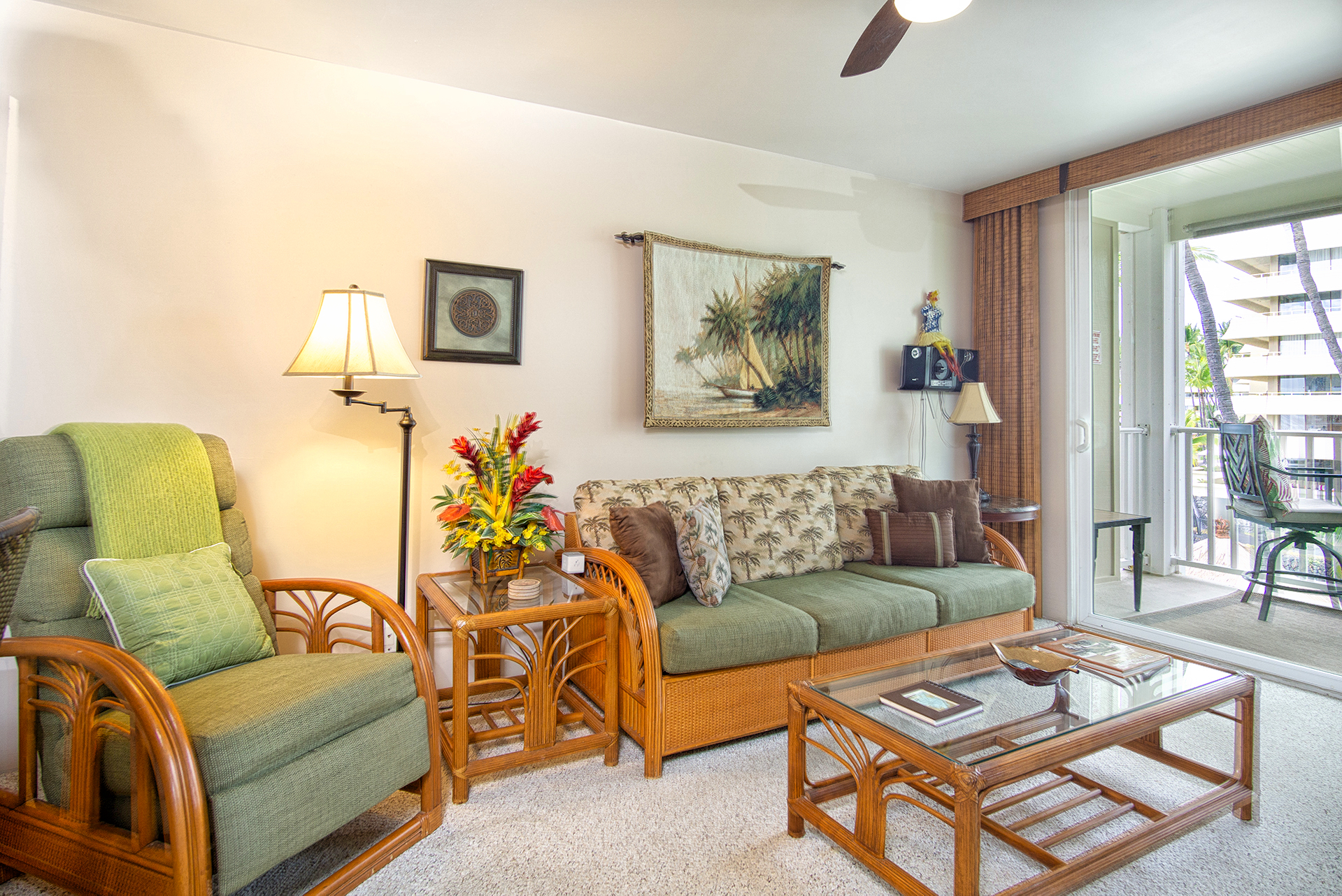 Ocean & Lagoon View Kona Condo 🏝️ Walking Distance to Beach and Town! 👣 - Hale Kona Kai 309