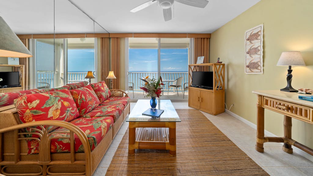 🤿 Styling Oceanfront Condo! 🌅 - Hale Kona Kai 303 🐢