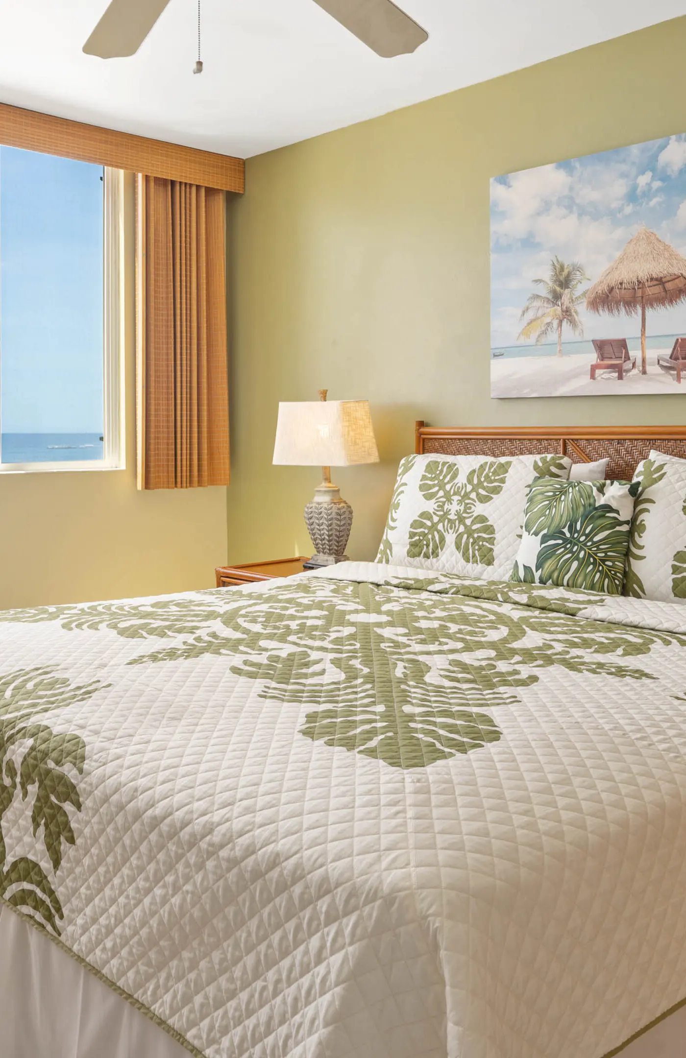 Hale Kona Kai 303