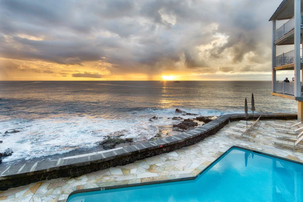 Oceanfront Blissful Sanctuary 🐳 Balcony that Almost Hangs Over The Ocean! 🐠 Hale Kona Kai 308