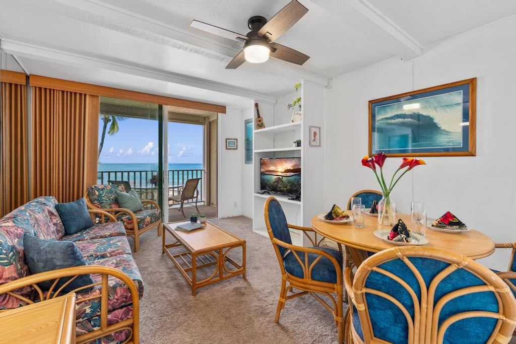 Oceanfront Blissful Sanctuary 🐳 Balcony that Almost Hangs Over The Ocean! 🐠 Hale Kona Kai 308