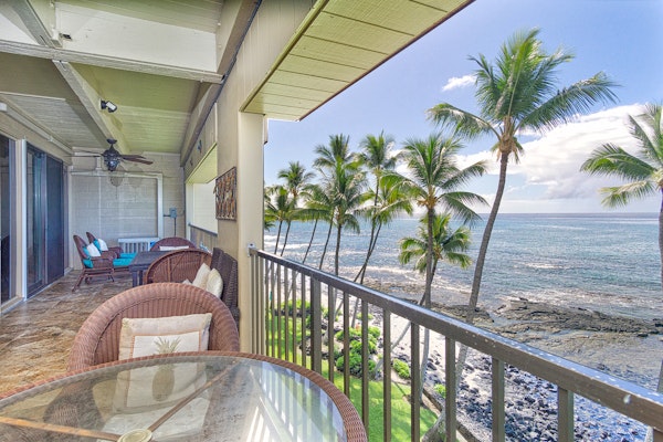 Amazing Oceanfront Penthouse π with Stunning Views From The Lanai! ποΈ Kona Bali Kai 419