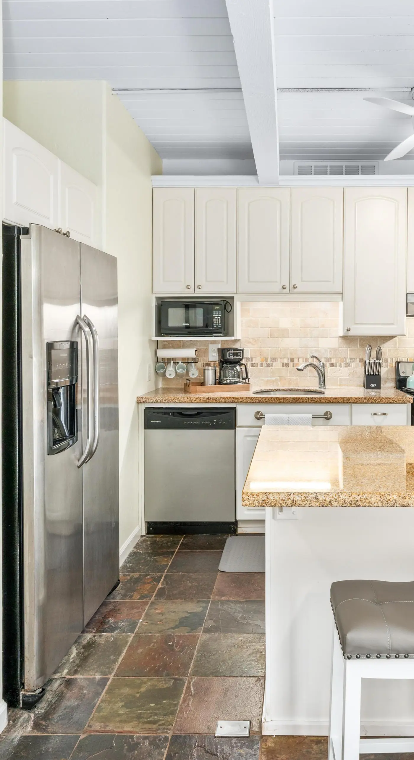 Kona Mansions - C108