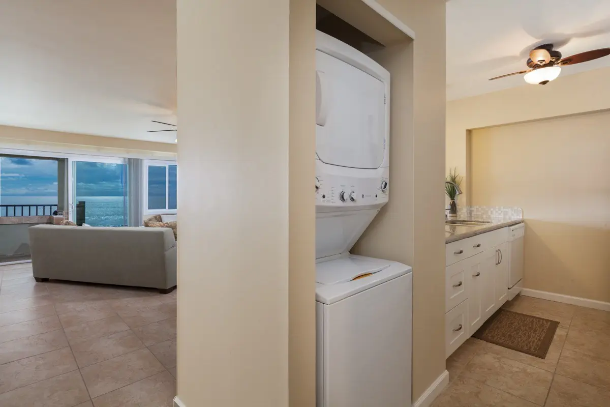 Banyan Tree 403C