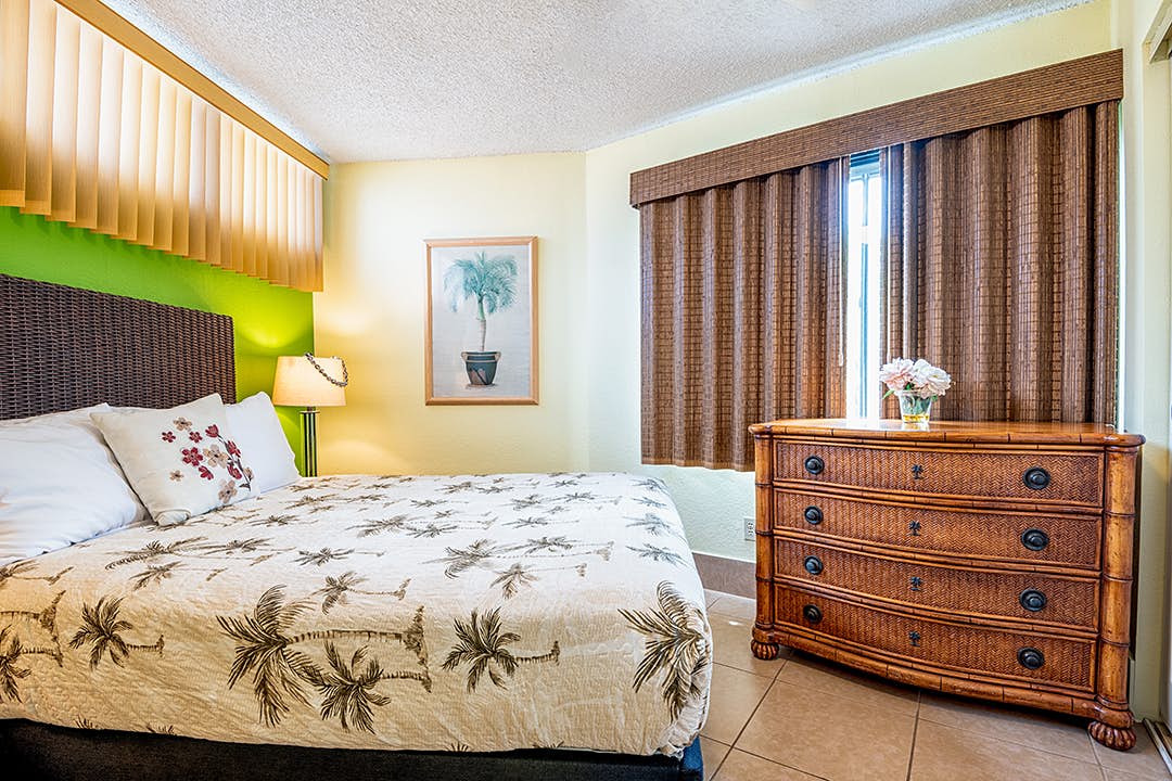 Great Deal! Kona Reef B-21