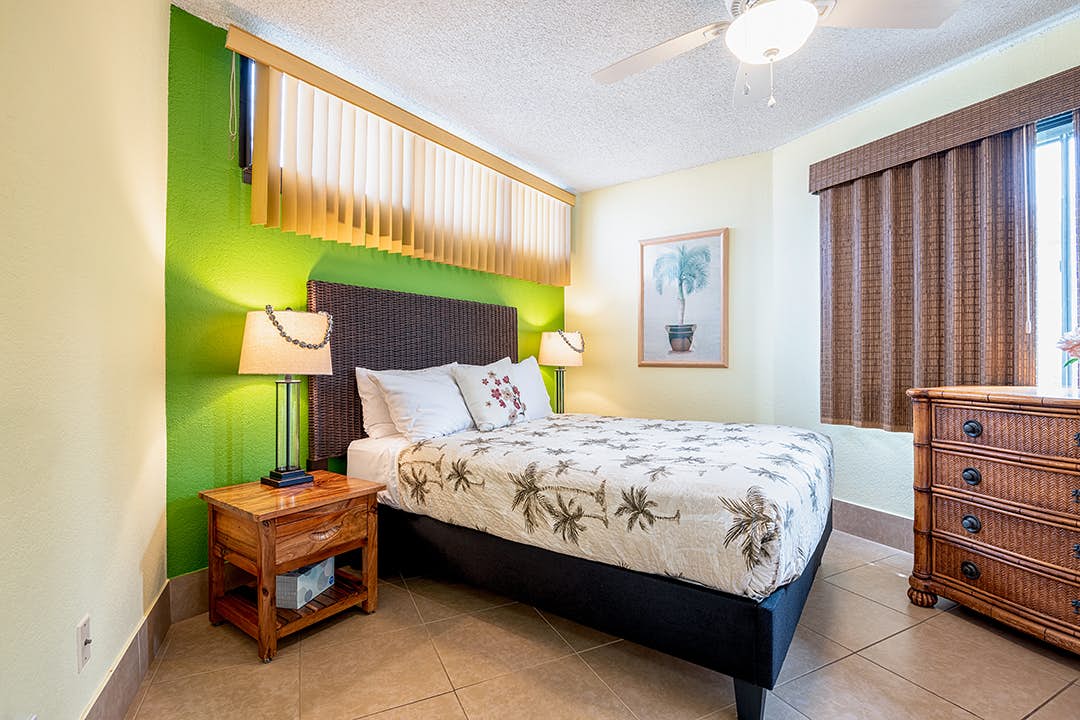 Great Deal! Kona Reef B-21