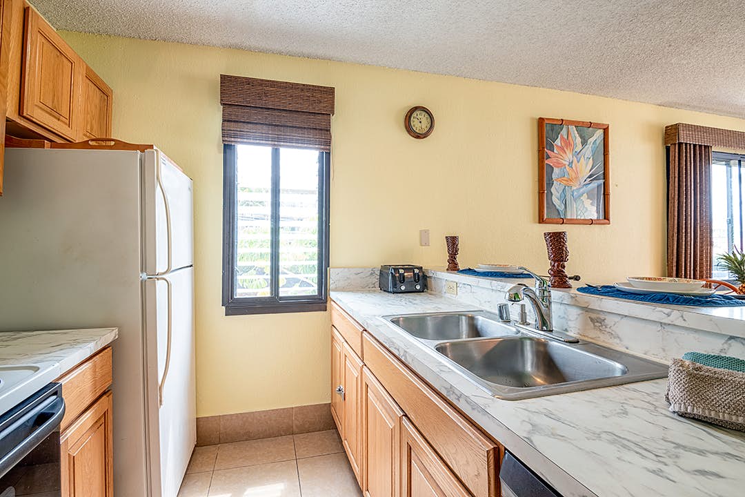 Great Deal! Kona Reef B-21