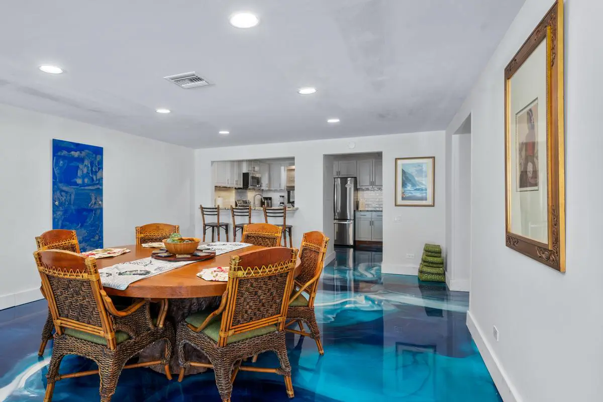 Primo Kona Condo