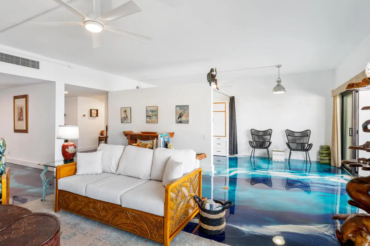 Primo Kona Condo