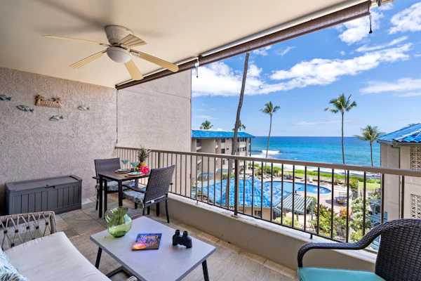 Oceanview Escape in Kona – Pool, Hot Tub & Elevator Access!