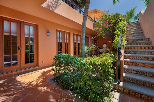 Home/Agua viva area near tennis courts