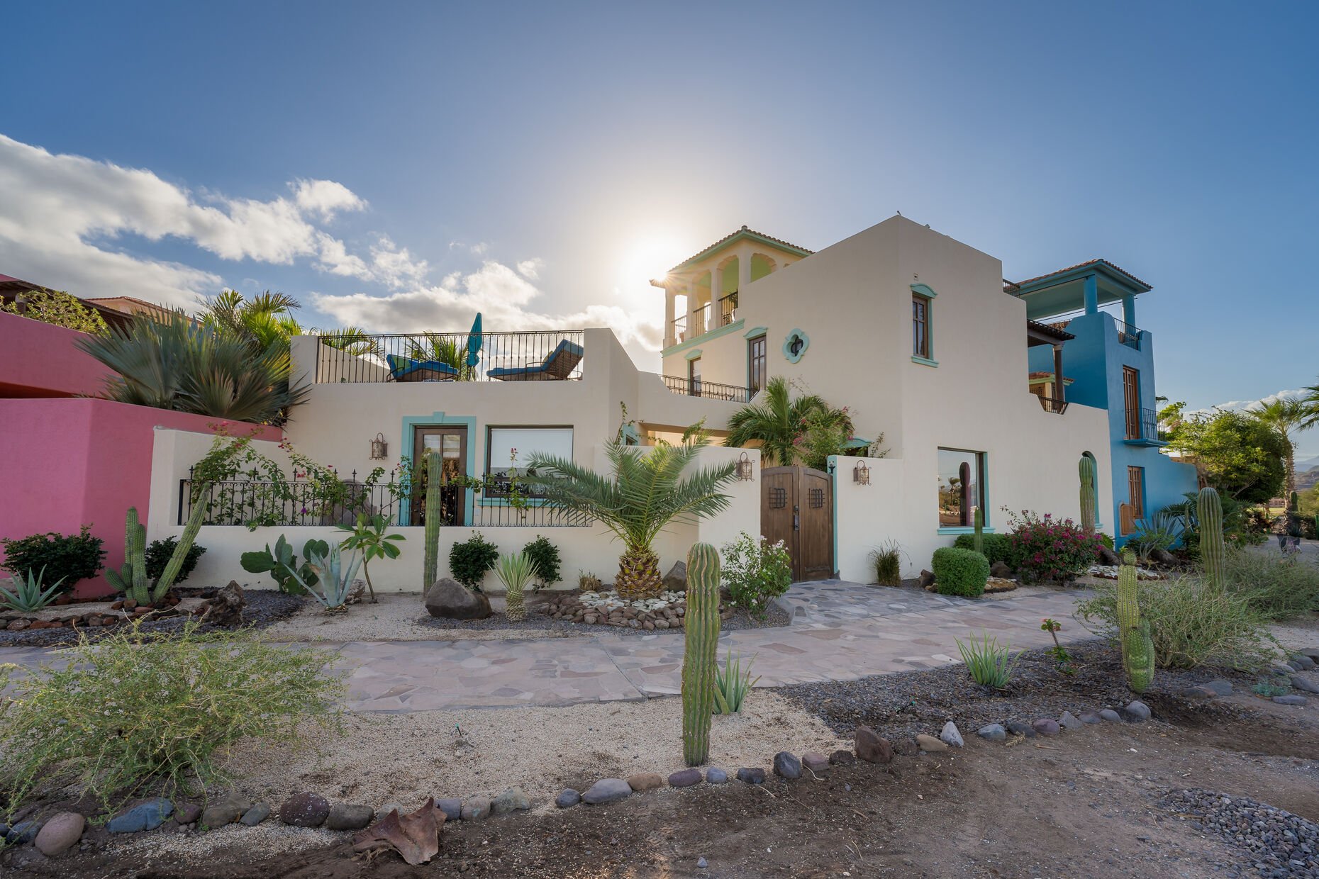 Wonderful views agua viva Lto Bay near tennis and pickleball courts