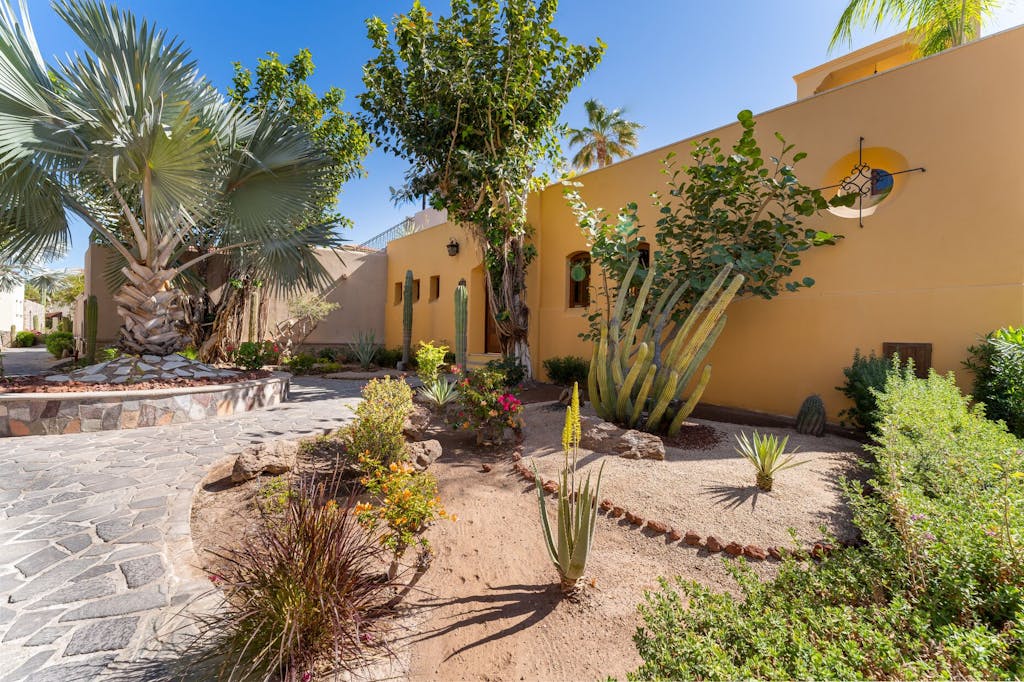 Beautiful custom Home. Amazing Ocean View