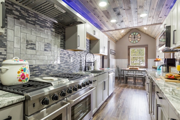 Pet Friendly Home! Cub House,3Br/2½Ba,Sleeps 8,Firepit,BBQ,Golf,20m 2 YNP