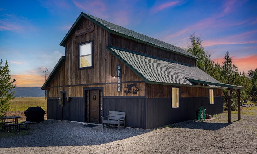 Pet Friendly Home! Cub House,3Br/2½Ba,Sleeps 8,Firepit,BBQ,Golf,20m 2 YNP