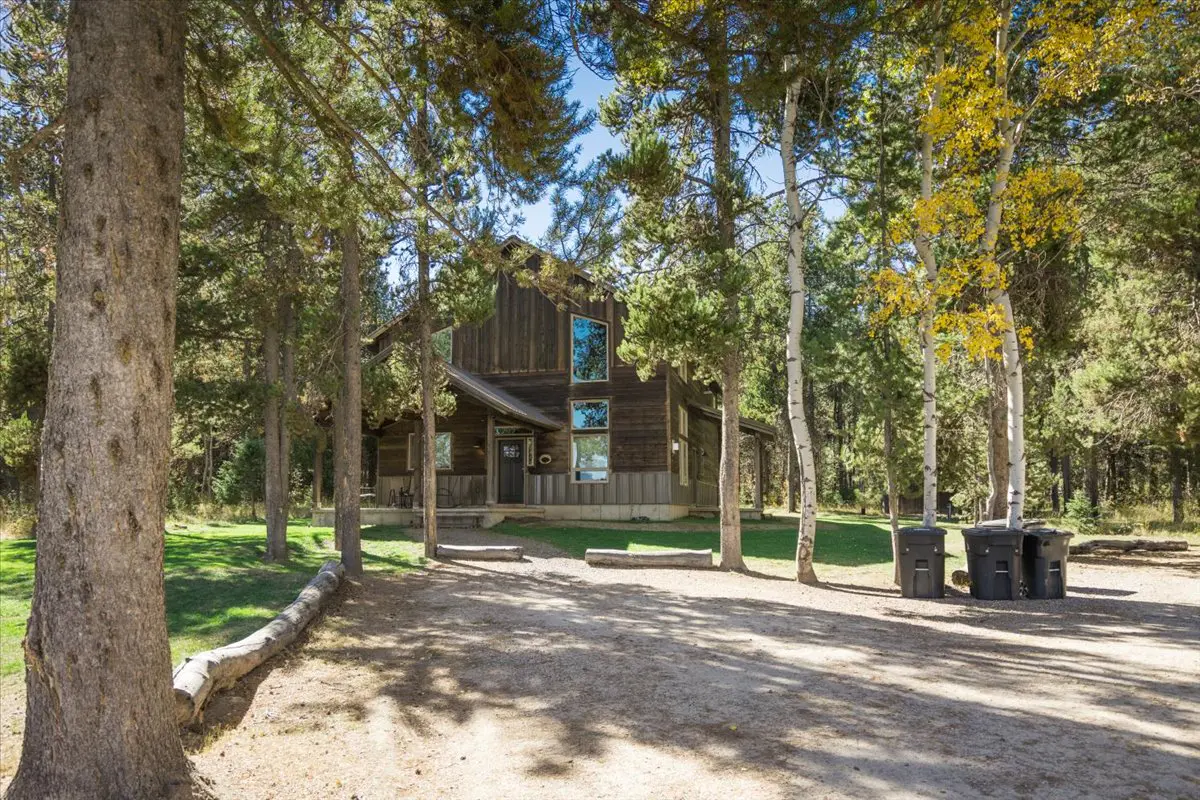 Henry's Lake Hideaway