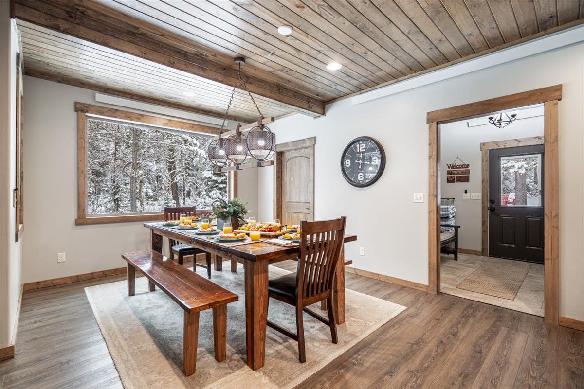 Henry's Lake Hideaway