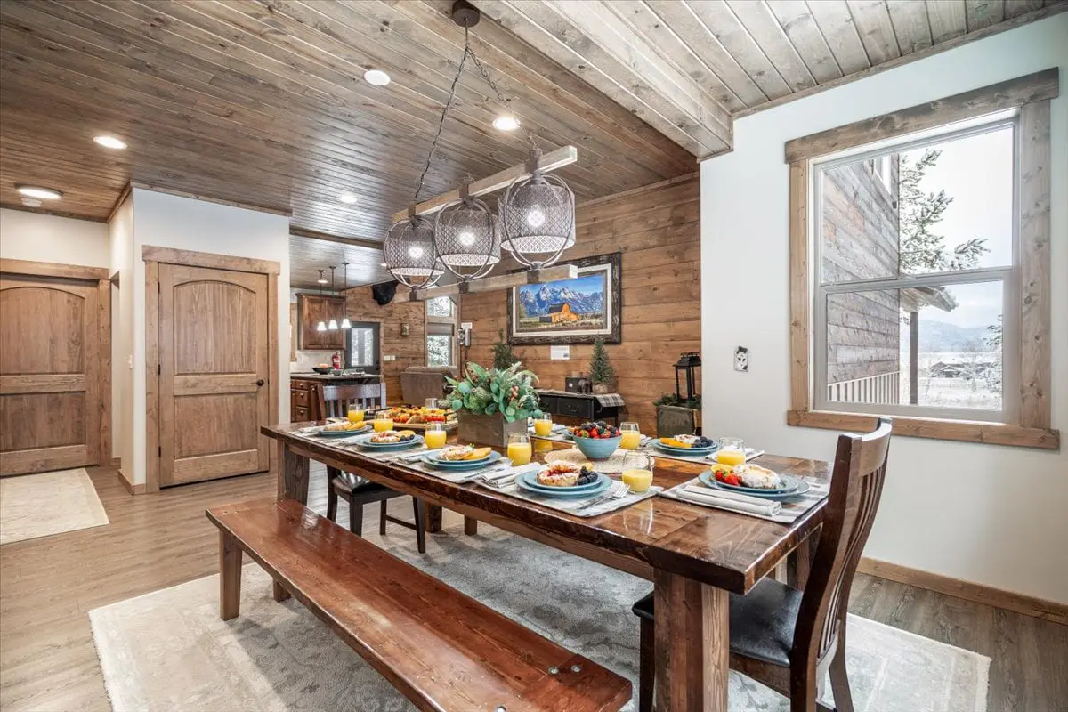 Henry's Lake Hideaway