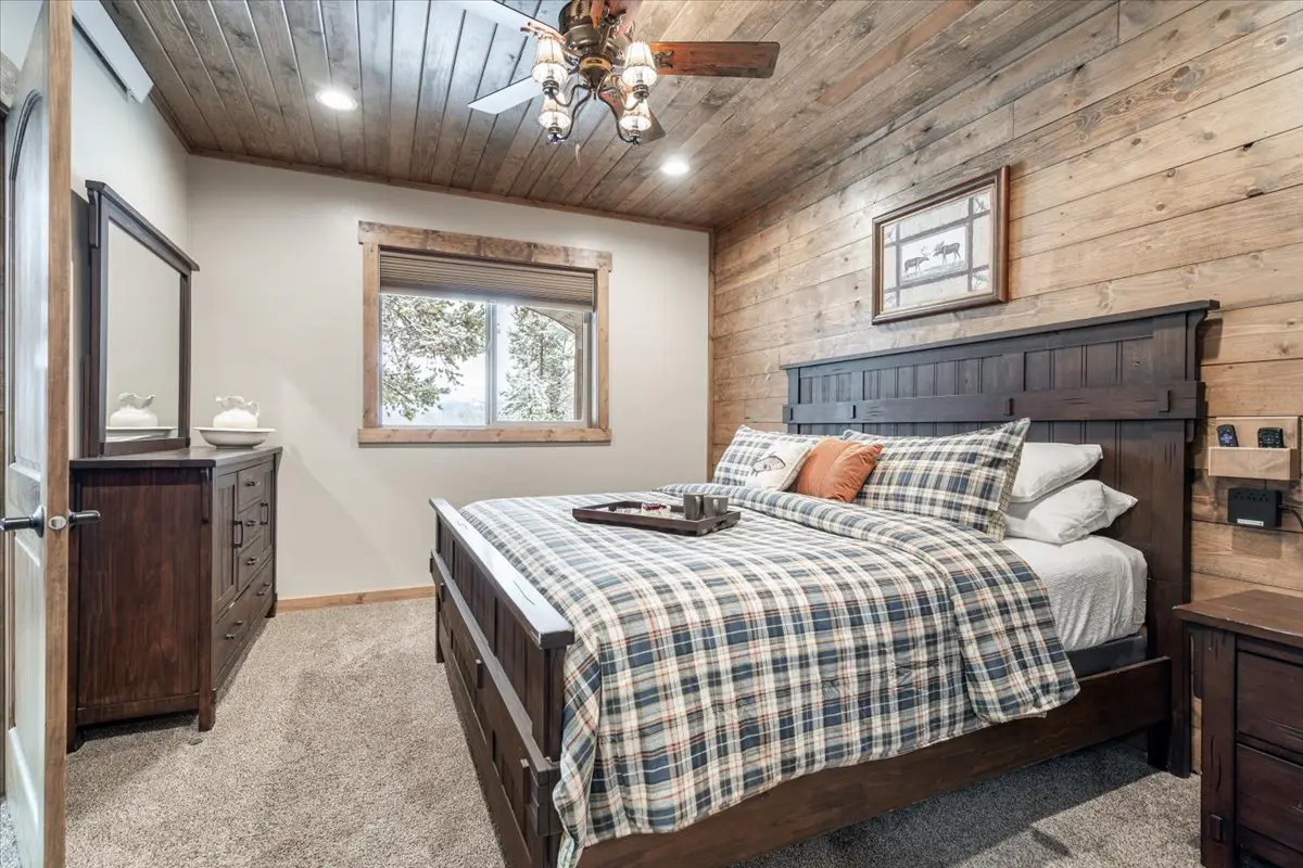 Henry's Lake Hideaway