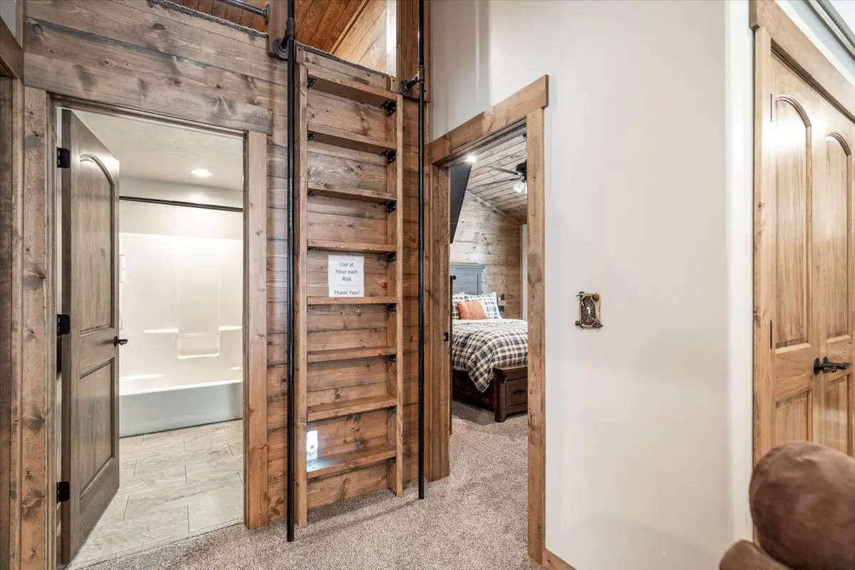 Henry's Lake Hideaway