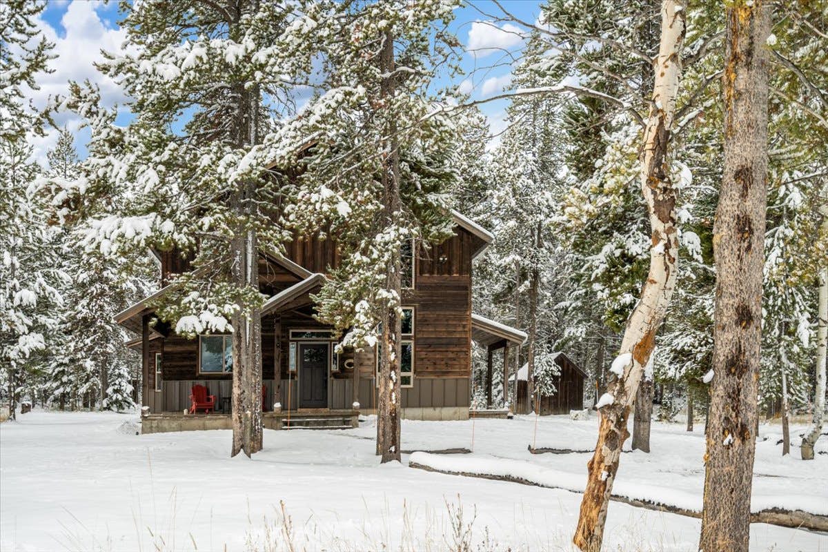 Henry's Lake Hideaway