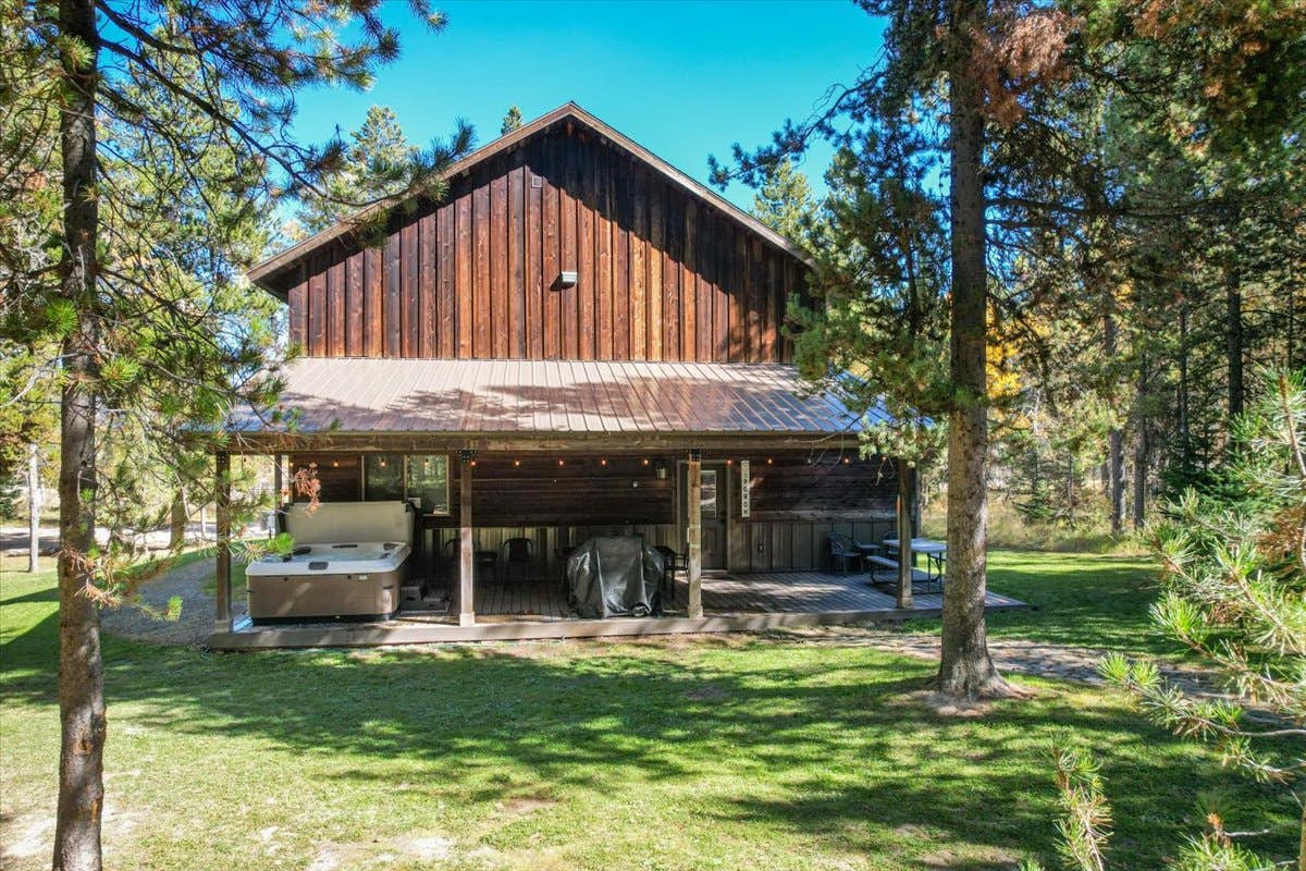 Henry's Lake Hideaway