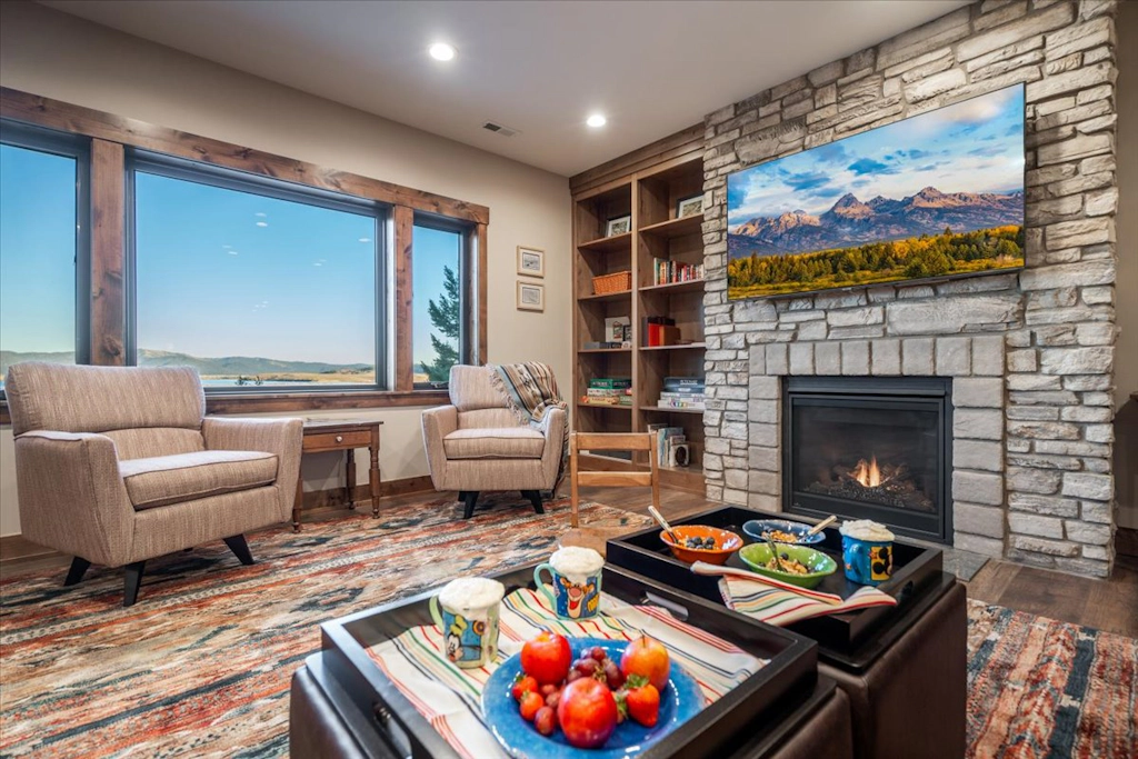 Trumpeter Swan Terrace Level