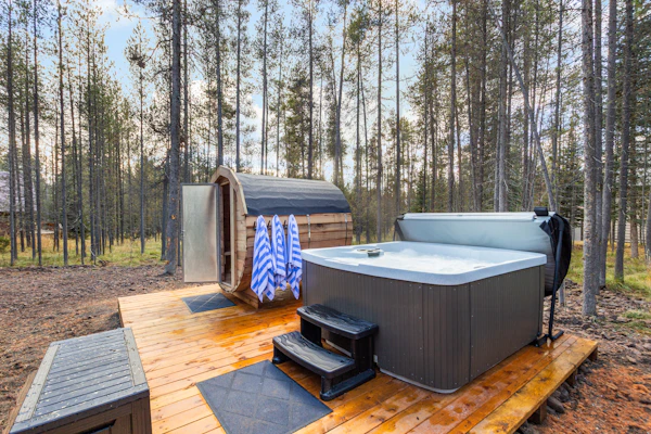 Pet Friendly Home! Roaming Buffalo w/ Hot Tub & Sauna, Secluded Forest Escape Near YNP