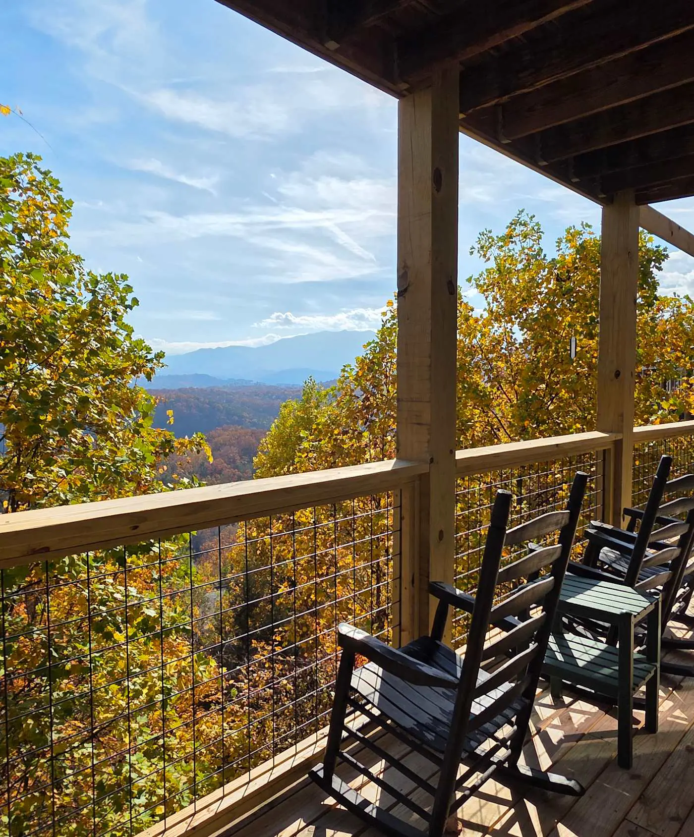 Spacious Cabin, Sleep 28, Hot Tub, Games, Shared Pool