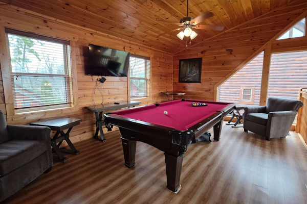 Family Friendly Cabin, Sleeps 4, Pool Table