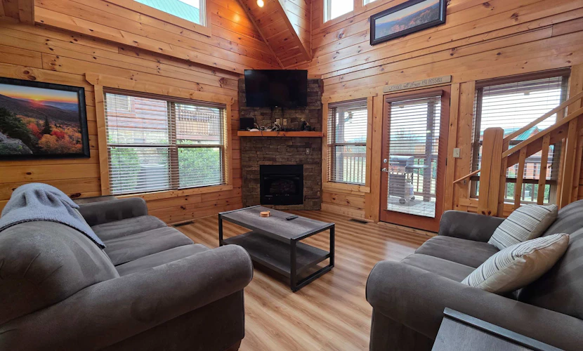 Family Friendly Cabin, Sleeps 4, Pool Table