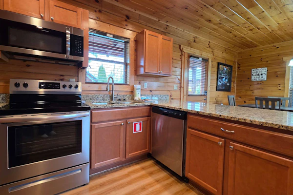 Family Friendly Cabin, Sleeps 4, Pool Table